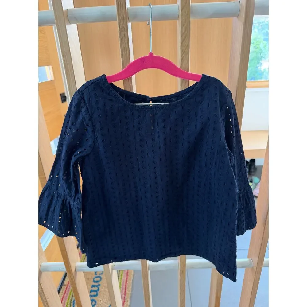 GAP navy eyelet